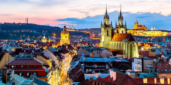 Pražský hrad budete mít jen 1 km daleko.