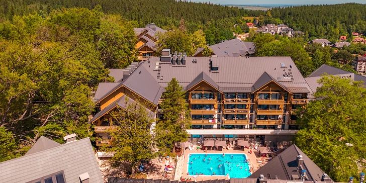 Resort v polských Jizerkách: snídaně či polopenze, wellness, aquapark i možnost apartmánu s privátní saunou