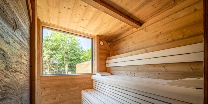 Relaxovat budete v herbal, finské, solné, tropické nebo finské sauně s parním nárazem.