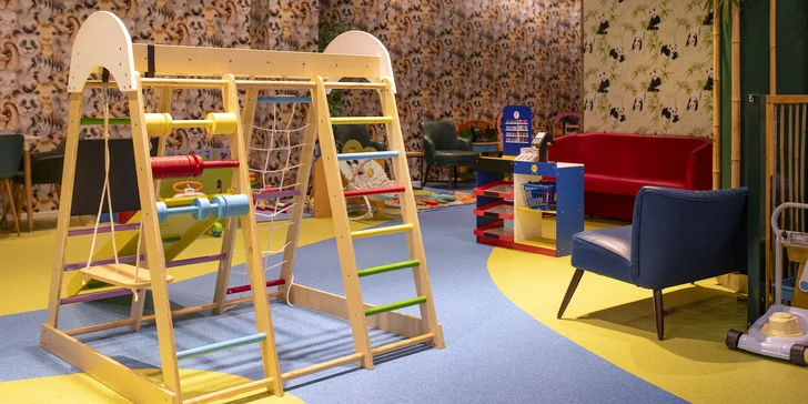 Na starší děti tu čeká herní konzole Play Station se širokým výběrem videoher. 