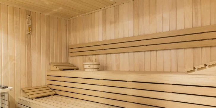 V saunovém světe je suchá, parní a infračervená sauna. 