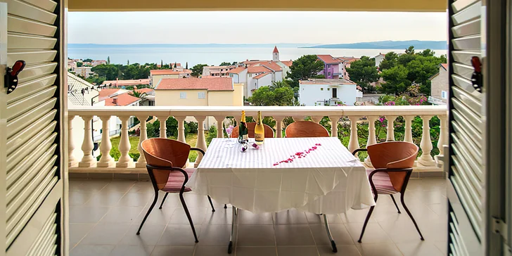 Bydlet budete ve studiu či apartmánu s balkonem. 