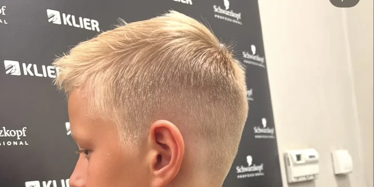 Výsledkem je moderní, pohodlný účes, který vydrží a zaujme okolí. 