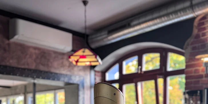 Objednejte si také něco dobrého k pití, jako je třeba skvěle ošetřená Plzeň nebo Kozel, nealko Birell či osvěžující bio limonády.