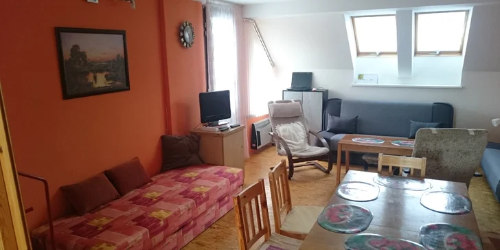 v chalupě je dostatek místo pro 10 osob.