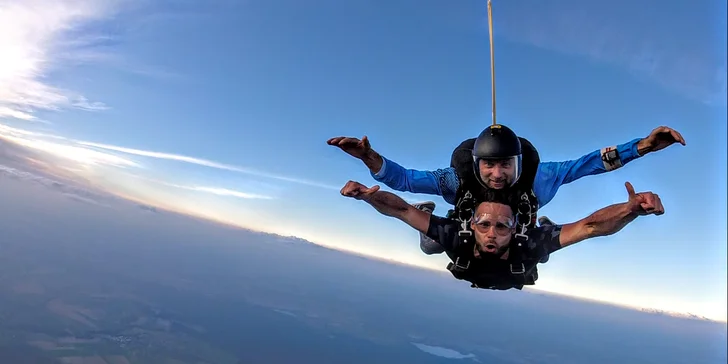 Pocit štěstí po přistání je nepopsatelný. 