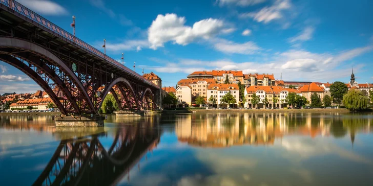 Čeká vás procházka centrem města Maribor s malebným nábřežím.