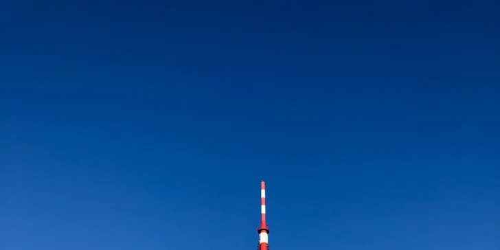 Praděd je od penzionu cca 9,5 km daleko.