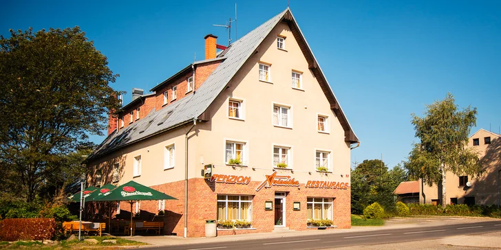 Penzion v Krušných horách pro pár i rodinu: snídaně i wellness