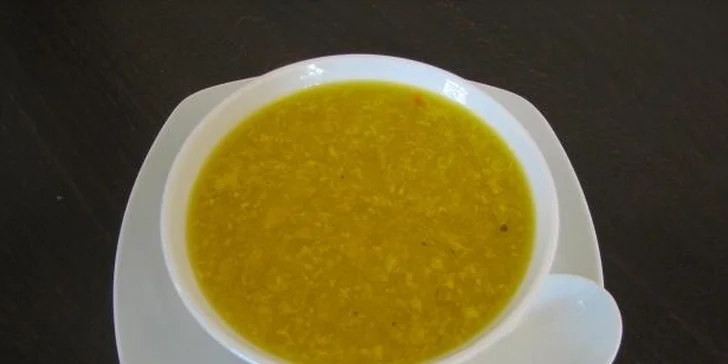 Kukuřičná polévka s kuřecím masem