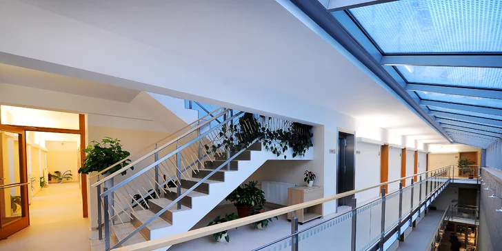Prostorný, slunečný, moderní – takový je hotel Biograf. 