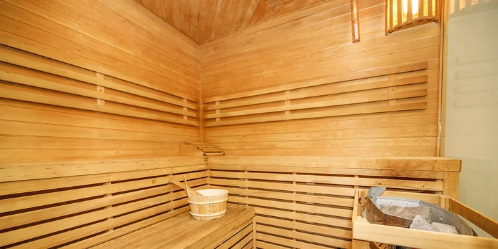 Vo wellness je sauna, infrasauna a vírivá vaňa.
