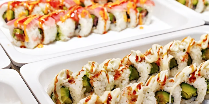 Ochutnáte sushi, krevety, saláty, dim sum knedlíčky, polévky, ale i dezerty. 