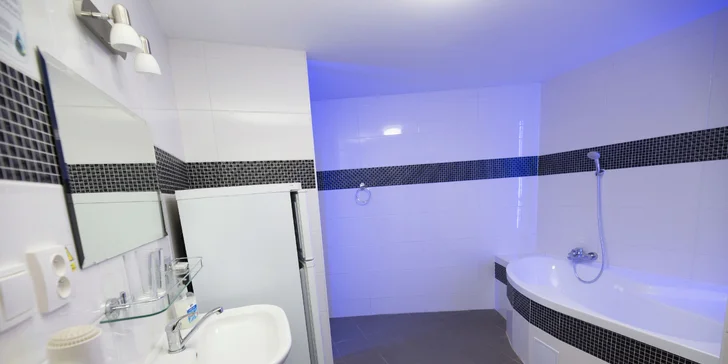 V pokoji Deluxe je vana. 