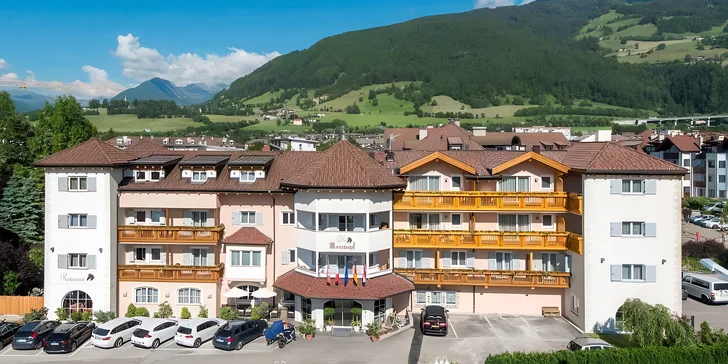 Pobyt v italském Vipitenu: 4* hotel s polopenzí a neomezeným wellness