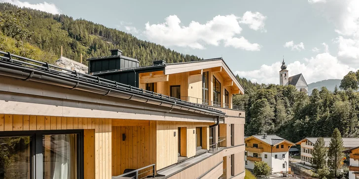 Nechýba mu žiadny z prvkov komfortného vybavenia od modernej kuchyne až po balkón.