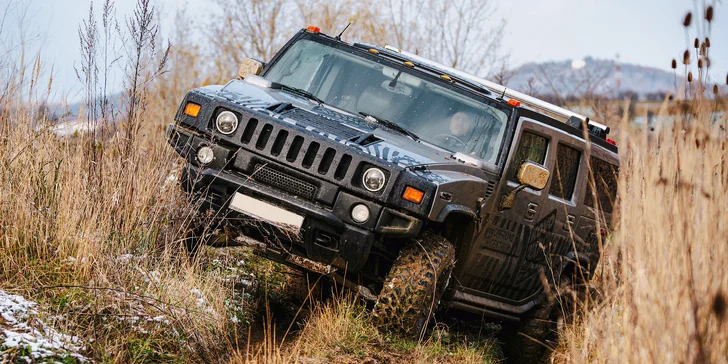 Půlhodinová jízda v terénu v Nissanu Patrol nebo Hummeru H2