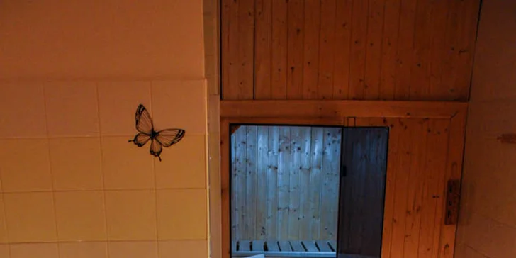 V rámci voucheru je i hodinka v sauně.