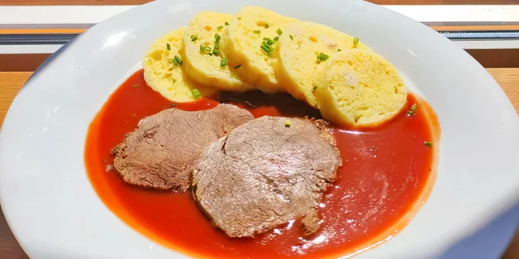 Vaří tu tradiční krušnohorská jídla i pokrmy podle receptů našich babiček. 