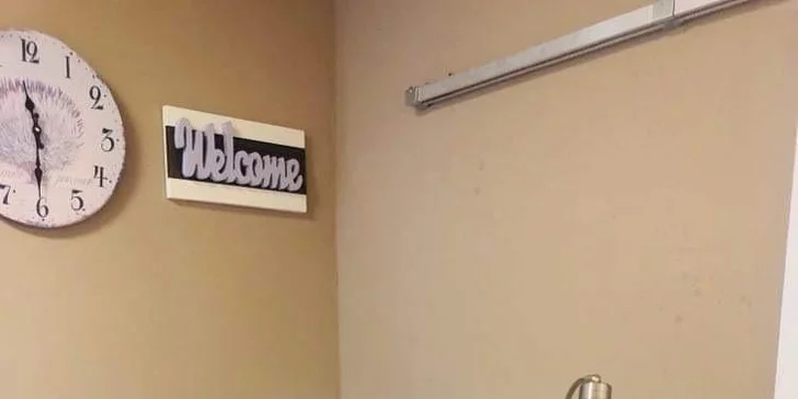 Během analýzy kosmetička posoudí aktuální stav vaší pleti a nastaví vhodnou každodenní rutinu.