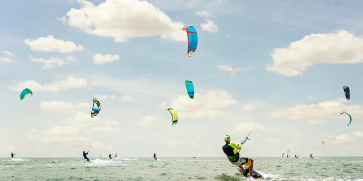 Lepšie miesto na windsurfing aj kitesurfing by ste hľadali len ťažko.