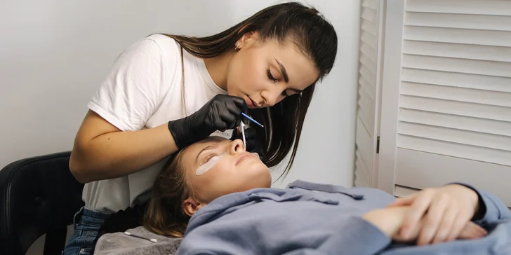 Zdravá pleť a podmanivý pohľad s Lash lift a hĺbkovým ošetrením