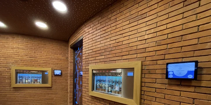 Zdejší labyrint,kde budete koštovat pálenky, je unikátní.