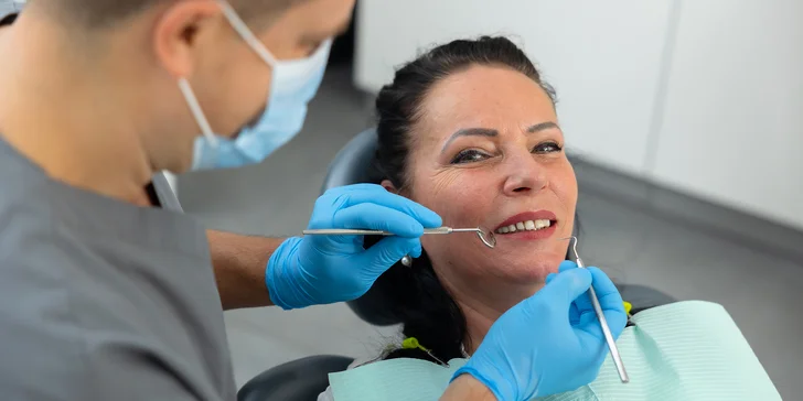 Dentálna hygiena pre deti a dospelých alebo profesionálne ambulantné bielenie zubov