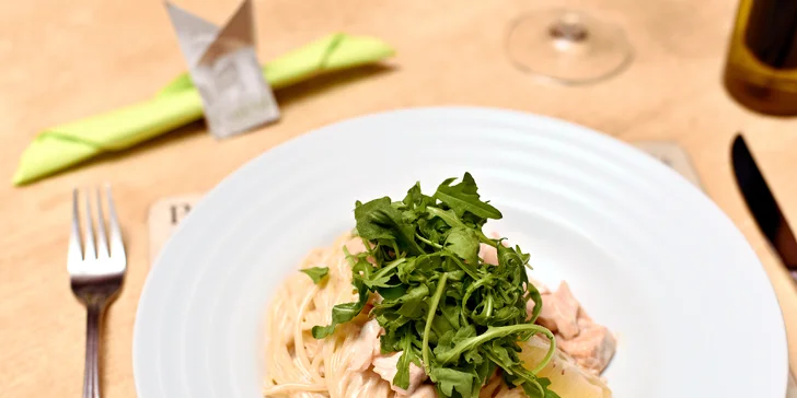 Dělají tu spaghetti, penne rigate a tagliatelle. 
