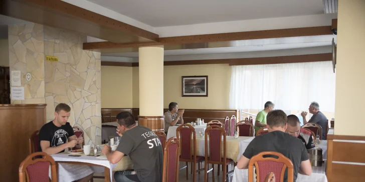 Dítě do 3,9 let má pobyt i se snídaní zdarma. 