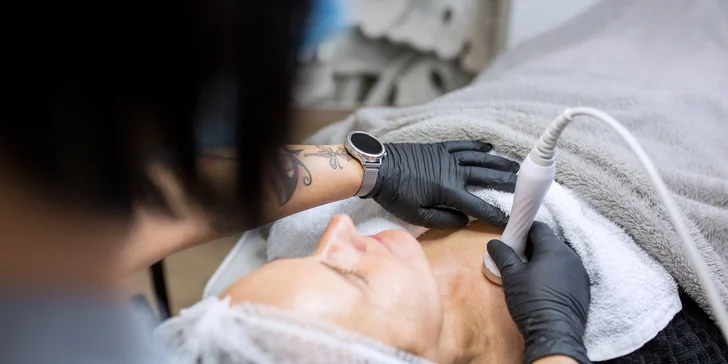 Hydrodermabrázia je jediný kozmetický postup, ktorý umožňuje vykonať čistenie, peeling a hydratáciu pokožky v jednom postupe