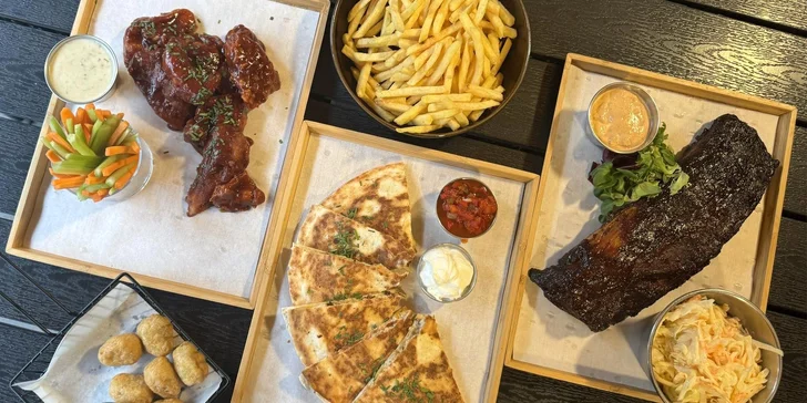 Žebírka, křidýlka nebo quesadilla v centru Roudnice nad Labem