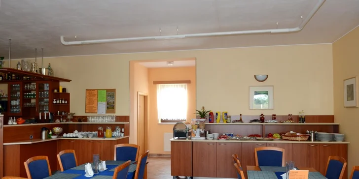 Těšte se na sýry, uzeniny, paštiky, jogurty, ovoce a zeleninu a mnoho dalšího. 