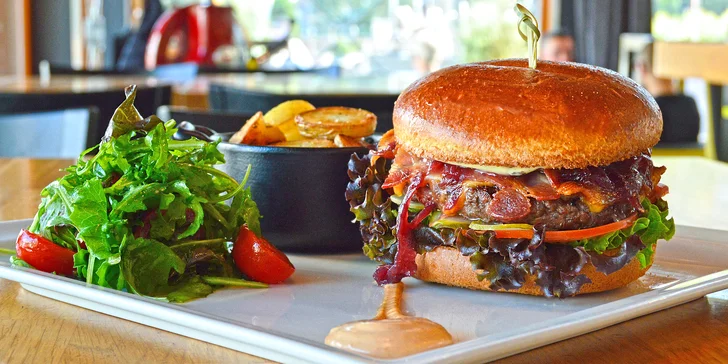 V Miminoo dělají třeba burgery. 