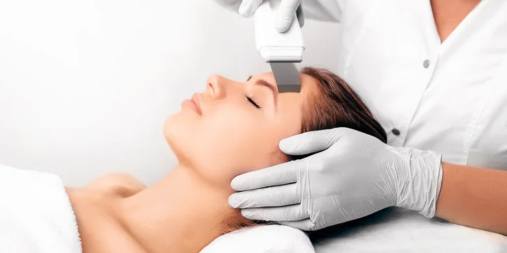 Hloubkové čištění pleti ultrazvukem, enzymatický peeling i zapravení obnovujícího séra