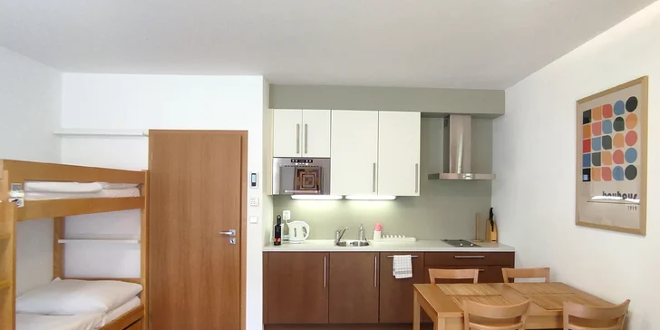 Některá lůžka jsou řešena palandou.