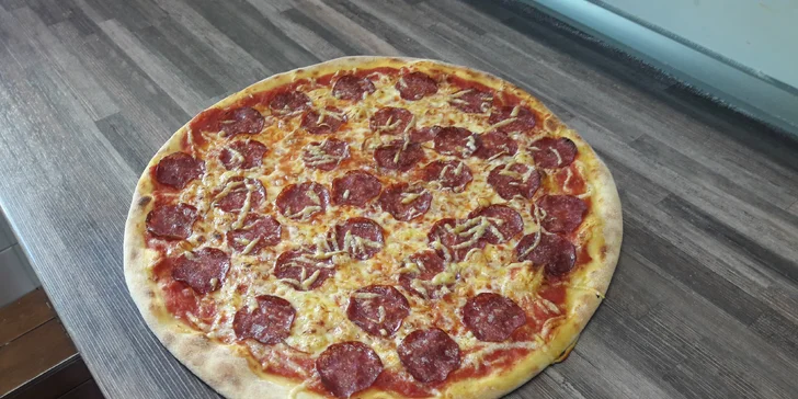 Pizzu vám tu upečou přibližně za 15 minut.