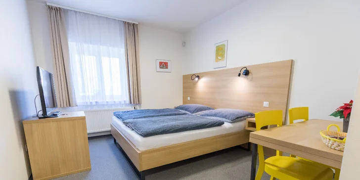 Všechny pokoje i apartmány jsou moderní a prostorné.