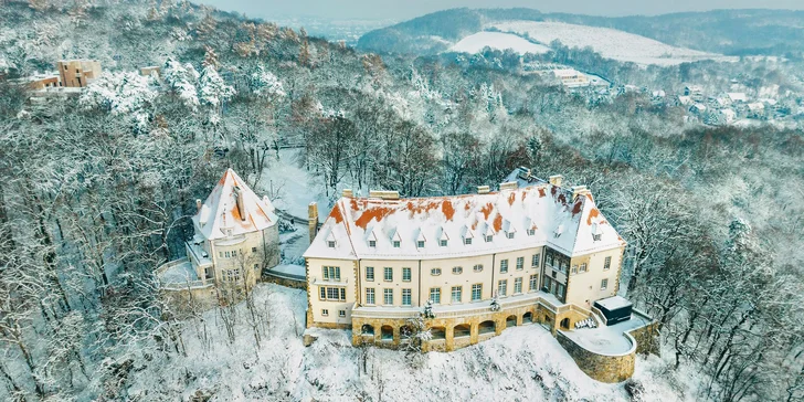 Michelinom ocenený 5* zámok: panoramatický výhľad na Krakov, raňajky aj polpenzia