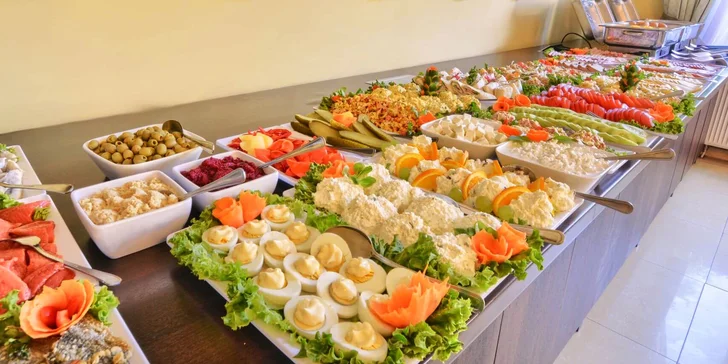 Součástí pobytu je také polopenze v hotelové restauraci.