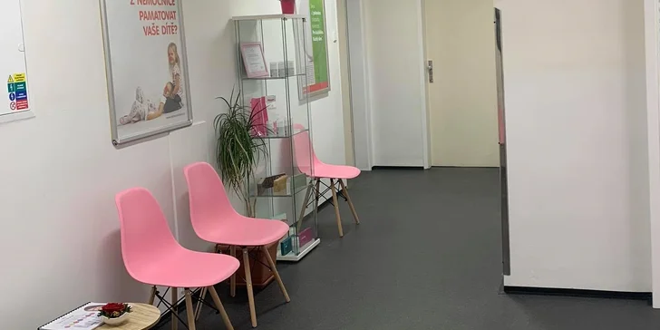 Ošetření mikrojehličkováním trvá cca 60 minut. 