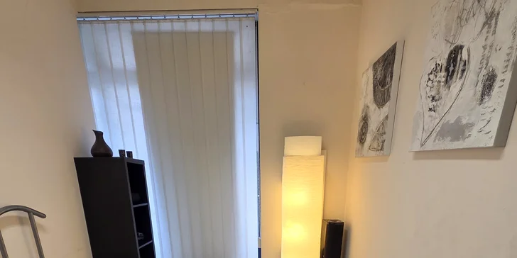 Pro intenzivní omlazení je připravena mikrojehličková mezoterapie perem Dermapen. 