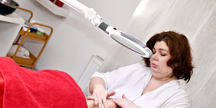 Těšte se např. na peeling, čištění, hydrataci, masku i RF lifting.