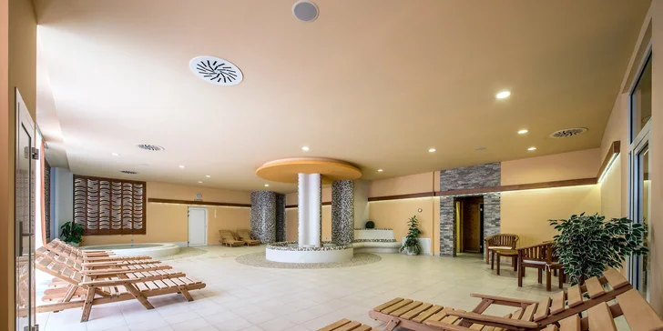 Wellness centrum je otevřené ve všední dny od 16:00 do 23:00 a o víkendech od 10:00 do 23:00.