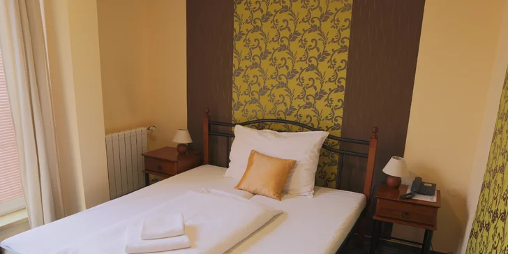 Do prostornějšího apartmánu De Luxe se vejde až 6 osob. 