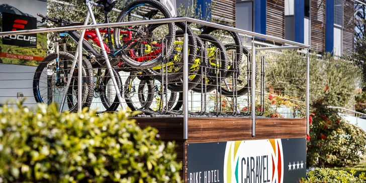 Hotel je rajom pre cyklistov, ponúka úschovňu bicyklov, miesto na umývanie bicyklov a vlastnú požičovňu, aby ste mohli otestovať najnovšie modely.