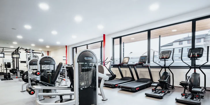 V 2 minúty vzdialenom BFIT fitness centre môžete využiť sauny aj skvele vybavenú posilňovňu.