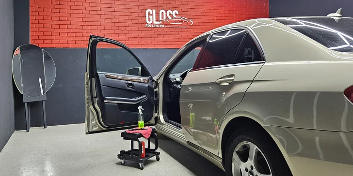 Auto vám vyčistí v Gloss Detailing.