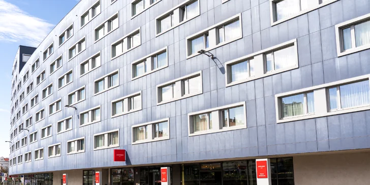 Hotel se nachází v 15. vídeňském obvodu, jen 5 min. jízdy metrem od paláce Schönbrunn a vlakového nádraží Westbahnhof.