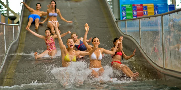 Venku klidně můžou padat trakaře, ale v Tropical Islands je pořád krásně. 